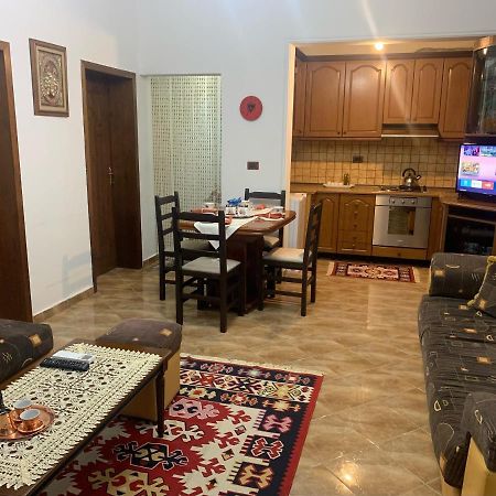 Vila Demaj! Free Parking Berat Exterior foto
