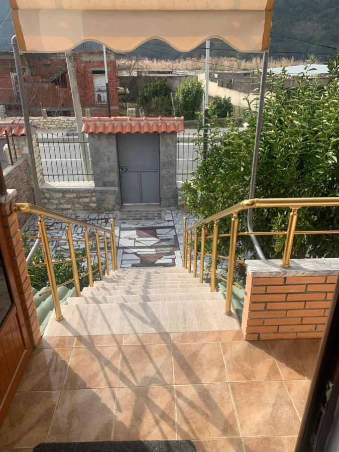 Vila Demaj! Free Parking Berat Exterior foto
